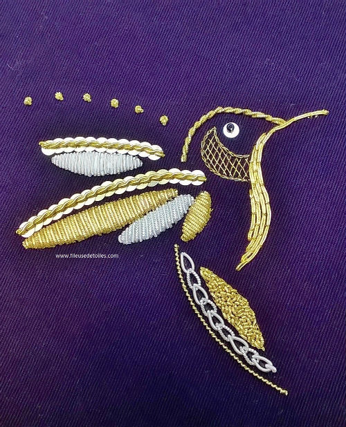 colibri en broderie or